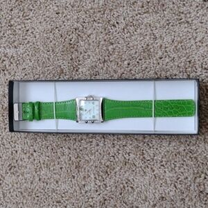 NIB Cheté & Laroche Green Croc Leather Wristwatch w/ Square Rhinestone F…